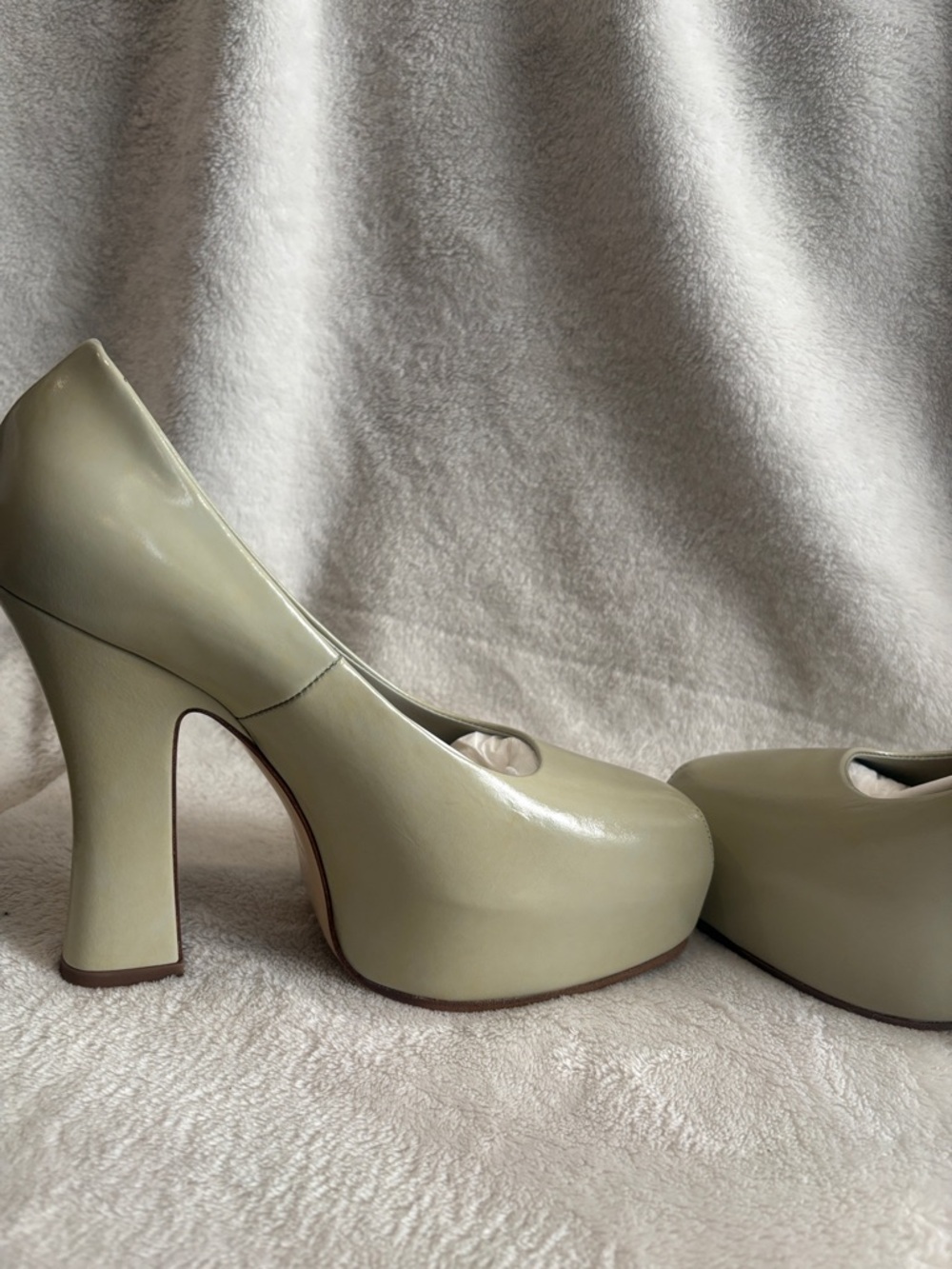 Burberry Women's Sage Green Platform Pumps - Picture 8 of 14